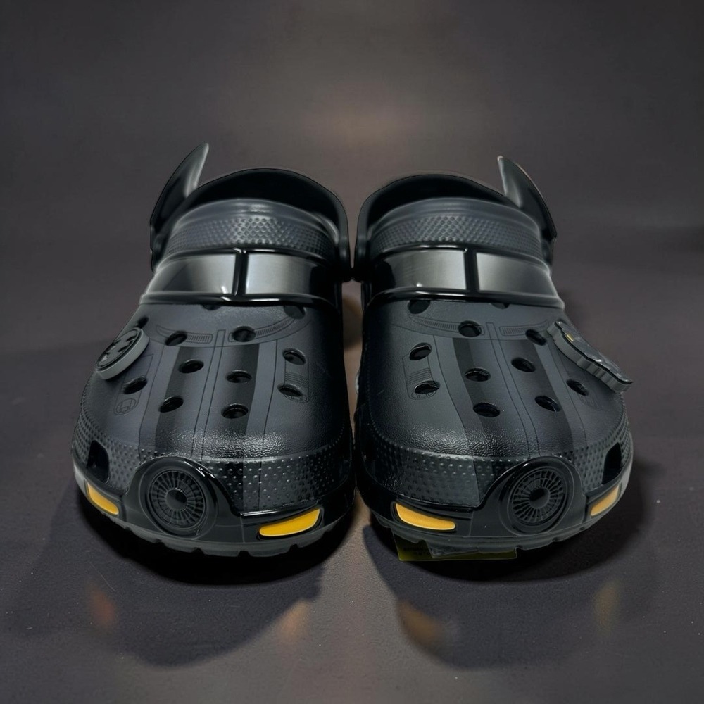 Crocs x Batman Batmobile Classic Clogs Black Mens Size 12 DC Comics w/ Jibbitz
